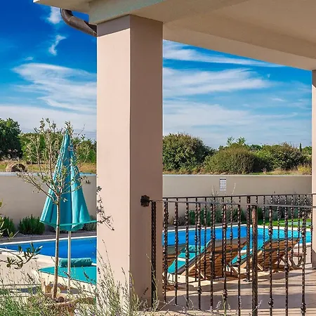 Tempera Casa vacanze Pola